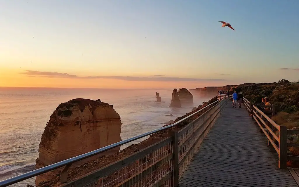 Top 15 Places On The Great Ocean Road - 12 Apostles