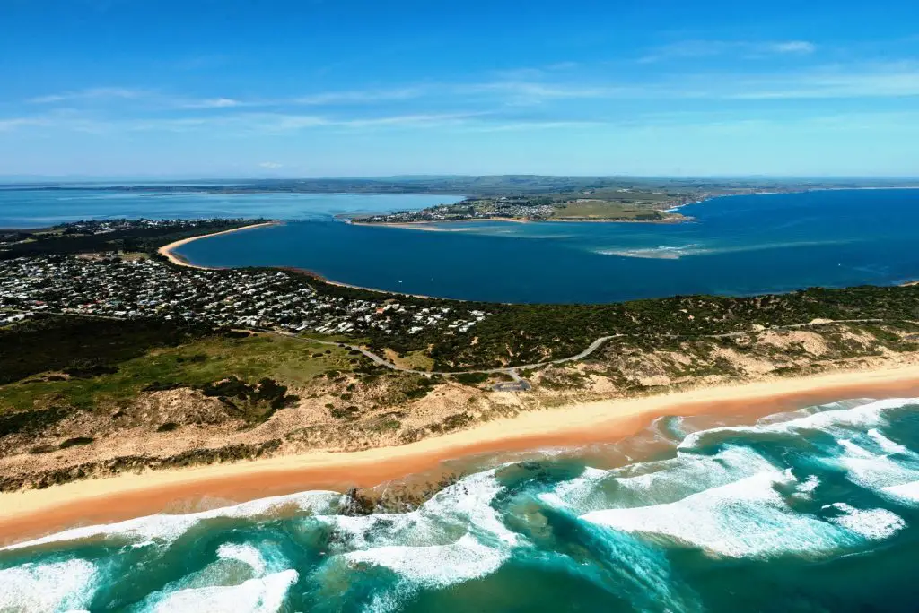 Couple Experiences On Phillip Island - helicopter