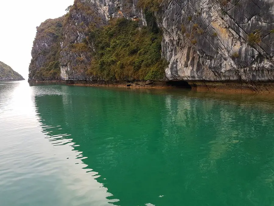 Halong Bay cruise cave