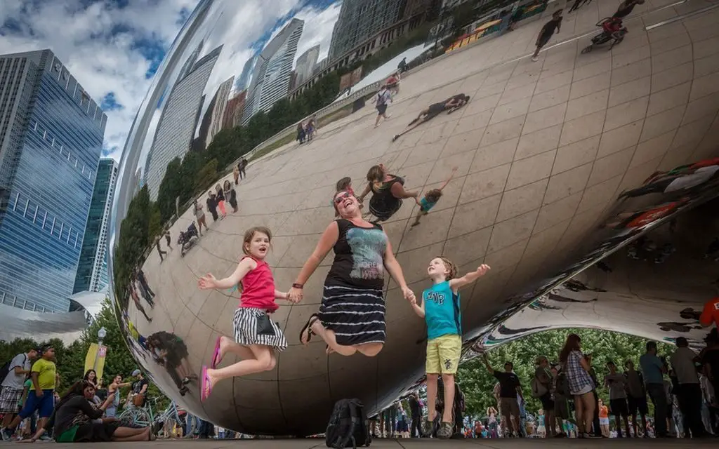 things to do in Chicago with kids - The Bean