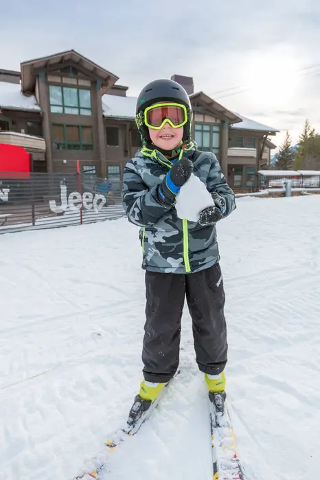 kids dressed for snow