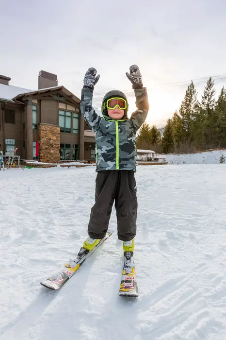 Jackson Hole Mountain Resort - boy ski