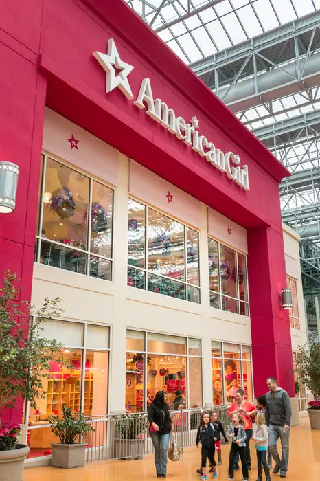 7 Restaurants to eat at Mall of America with kids - American Girl