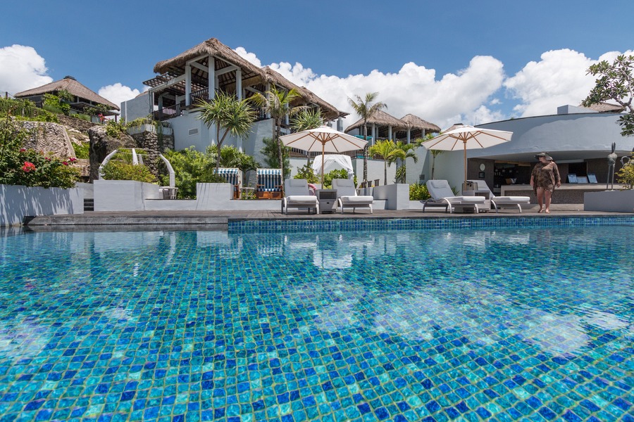 pool at Samabe Bali