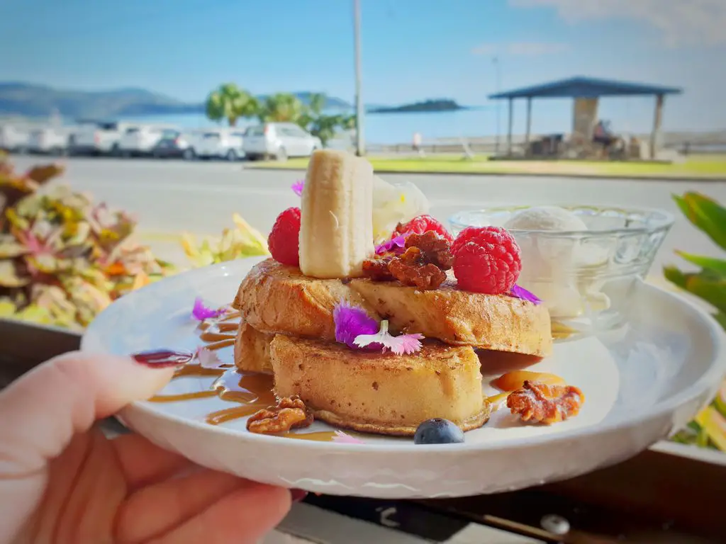 Where To eat in Whitsundays - Fat Frog french toast