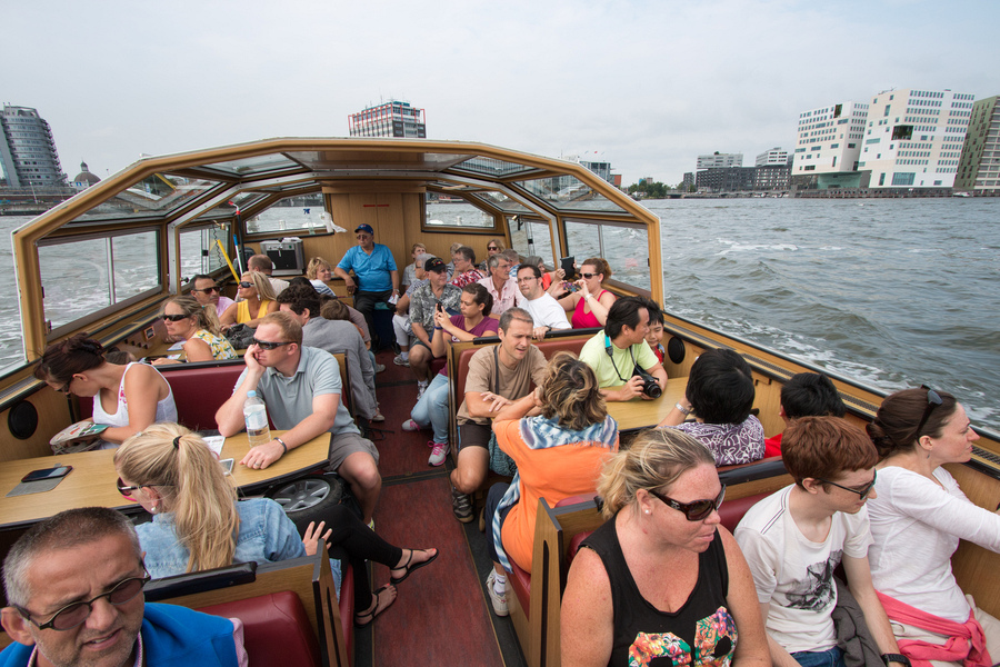 Things to Do in Amsterdam with Kids - canal tour