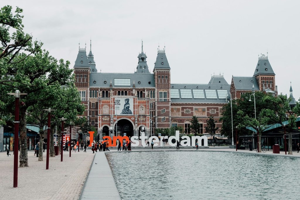 Amsterdam Travel Guide with kids