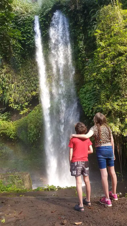 Kids Fit On Vacation - Rinjani waterfall
