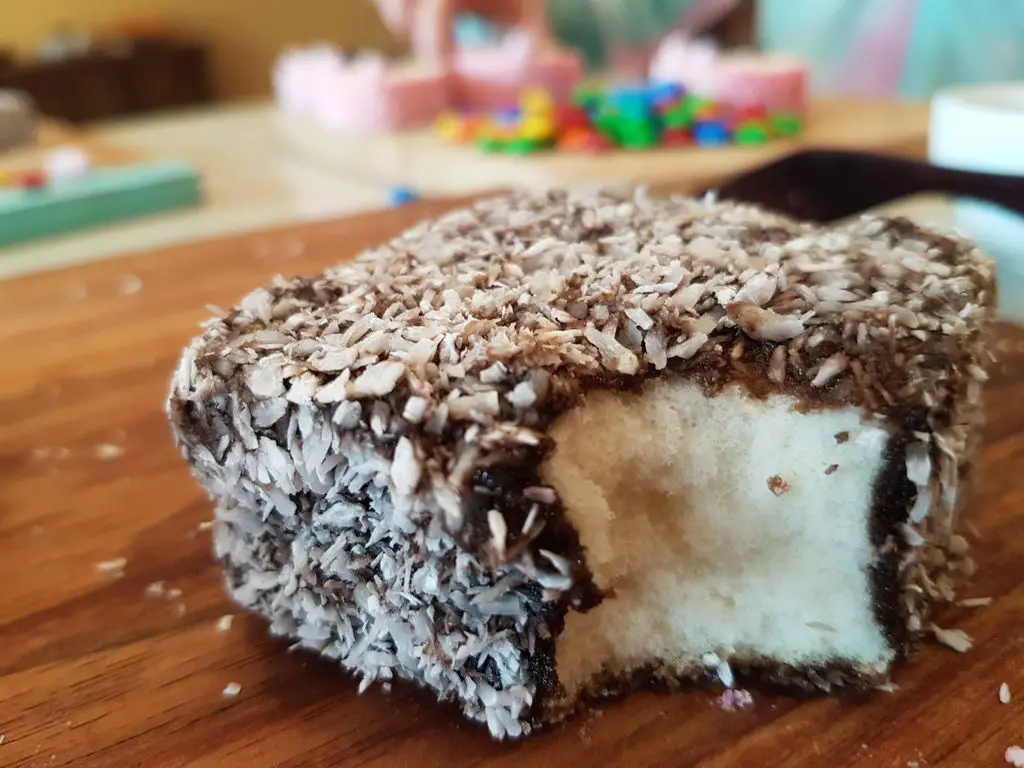 Australia Food - Lamington