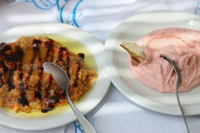 Food to eat in Greece - taramosalata