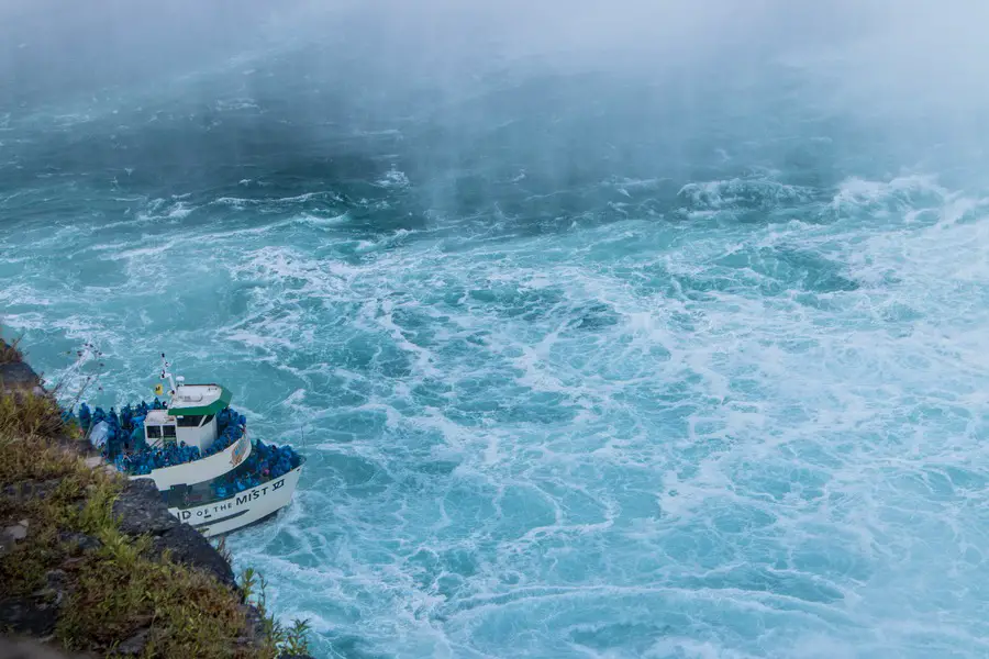 Niagara Falls boat