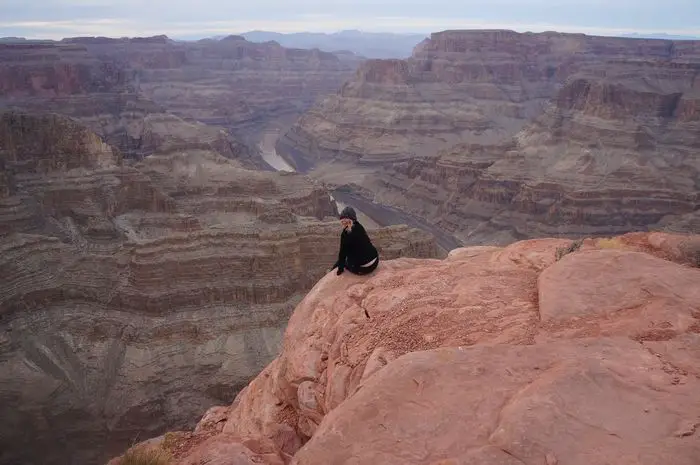 Grand Canyon Day Trip - dangling edge