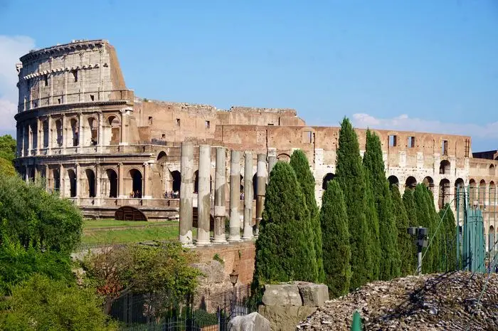 popular Italian icons - colosseum