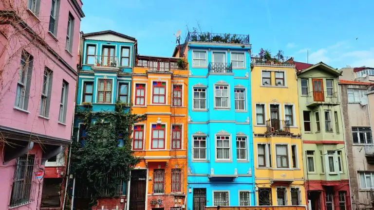 Istanbul Walking Tour: Fener Balat Locals Guide - Explore With Erin