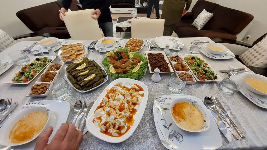 travel to Turkey during Ramadan - iftar dinner