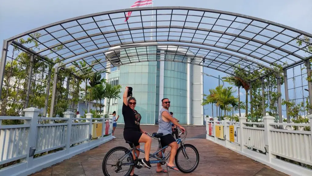 Lexis Hibiscus overwater bungalow Malaysia - bikes