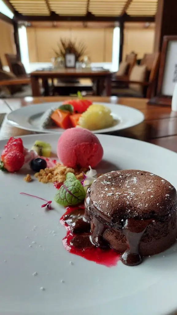 InterContinental Samui: The Most Romantic Resort In Thailand Chocoalte lava cake