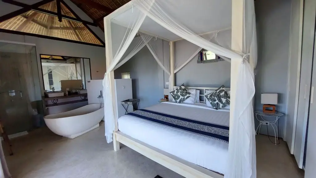 Bali Family Accommodation: Villa room