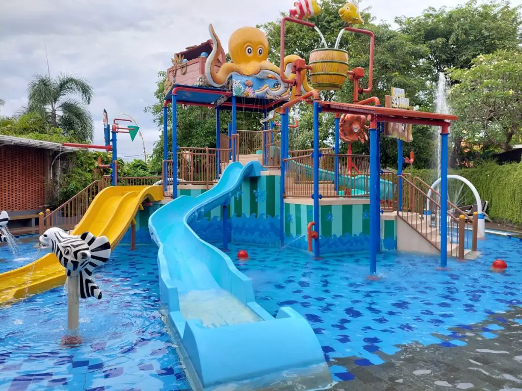 Nusa Dua Family Resort: Water park