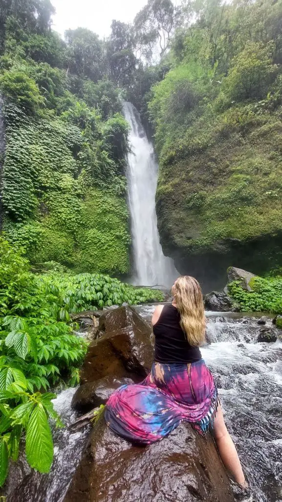 Girl in front of Lemukih Falls / Sekumpul Waterfall 