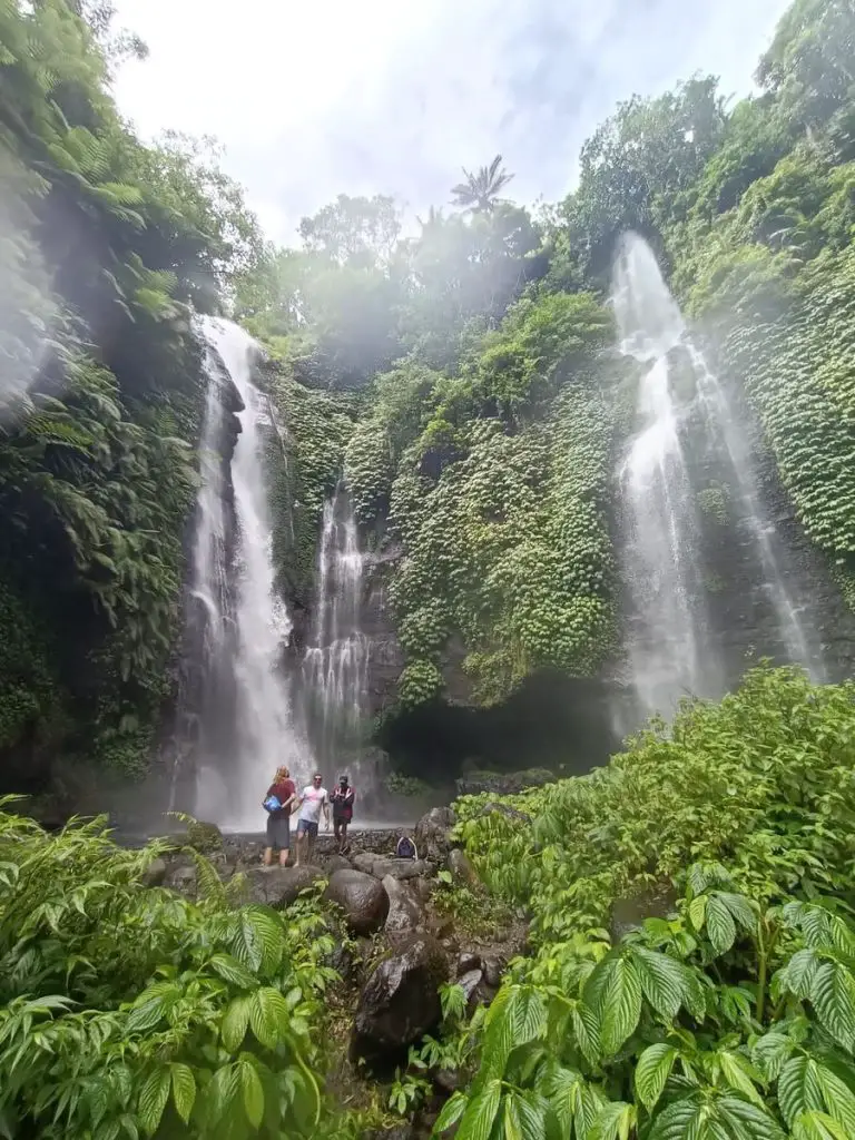 Lemukih Falls