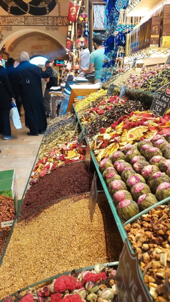 Must-Do Experiences in Istanbul - Egyptian Spice bazaar