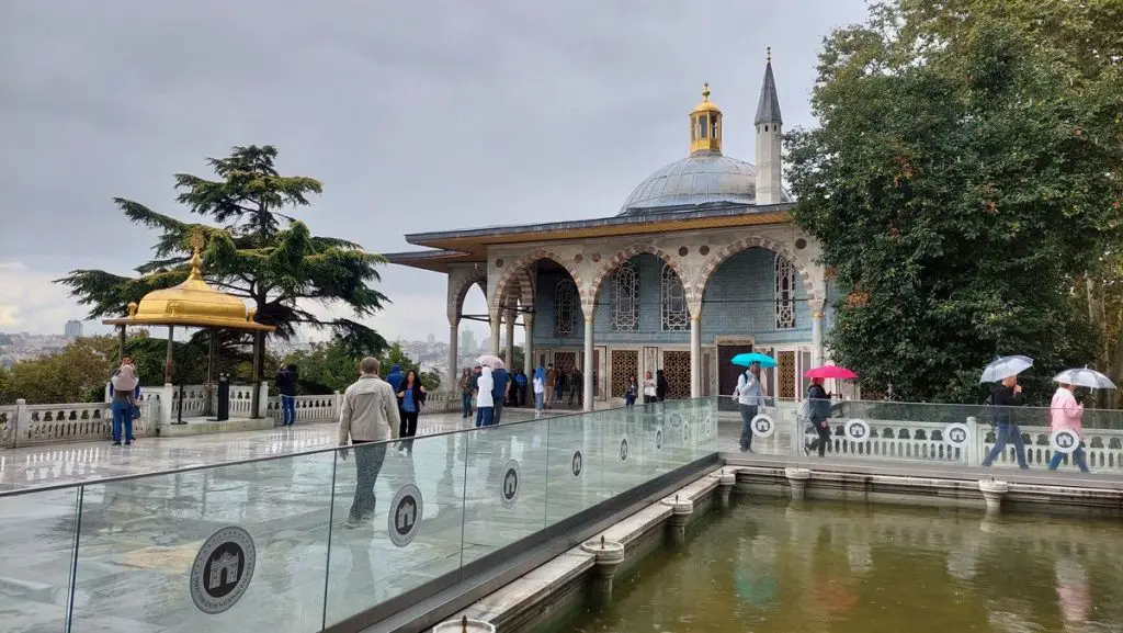 Must-Do Experiences in Istanbul - Topkapi Palace