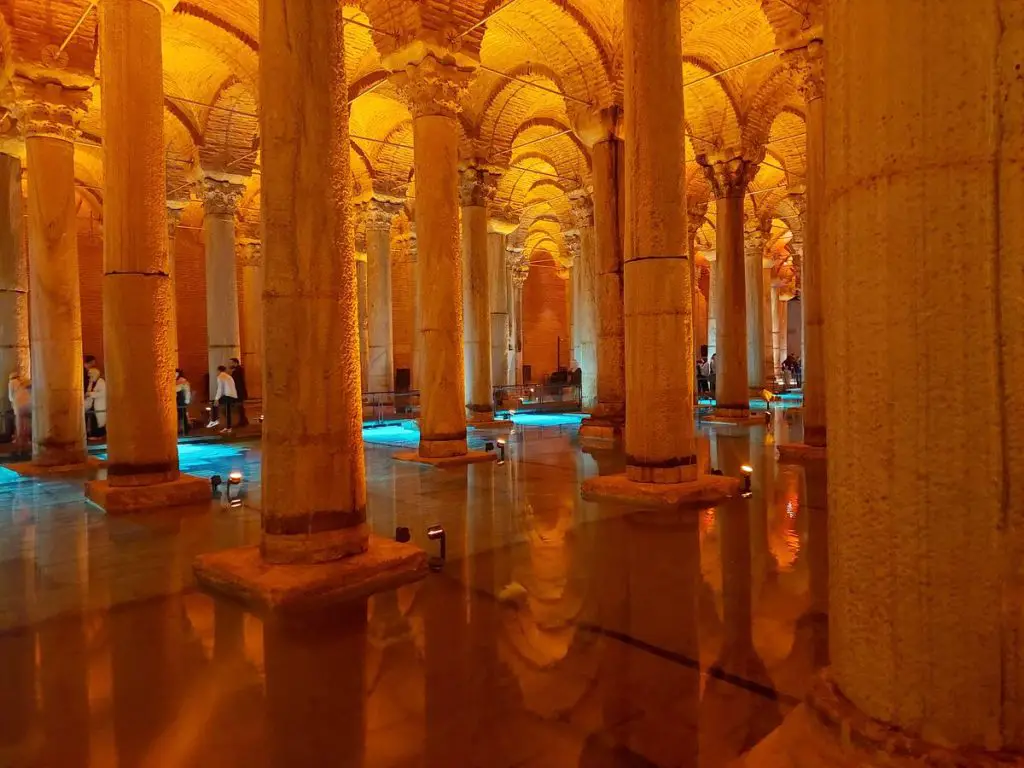 Must-Do Experiences in Istanbul - Basilica Cistern