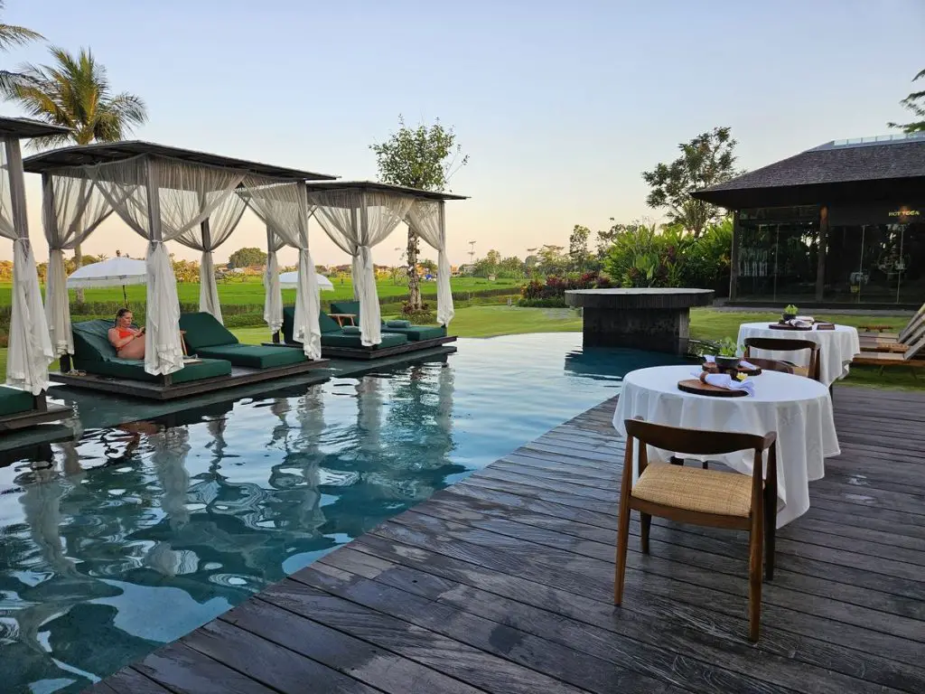 Gdas Bali Ubud Luxury Accommodation - pool sunset