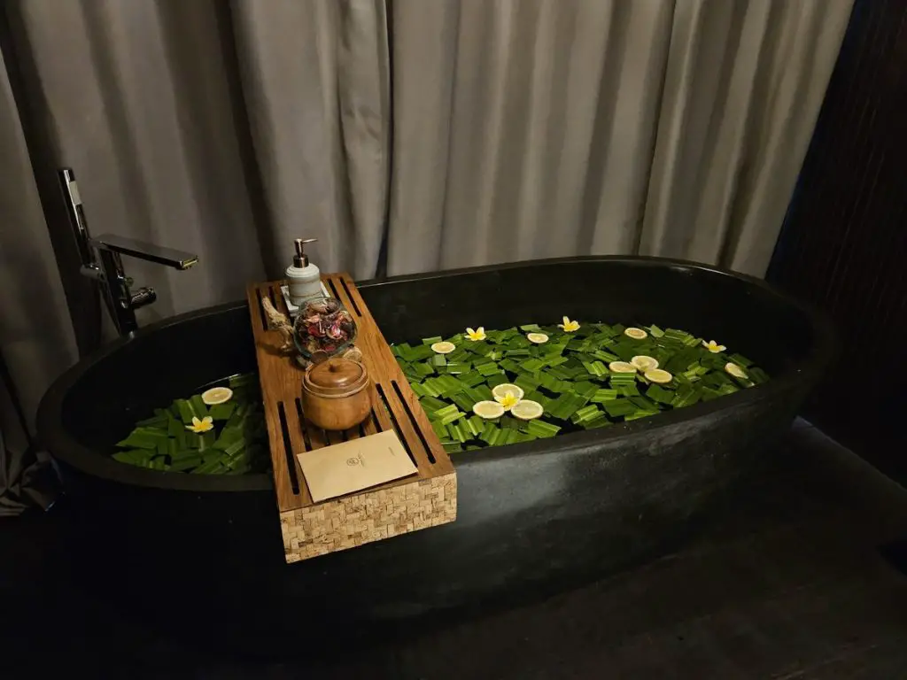 Gdas Bali Ubud Luxury Accommodation - Pandan bath