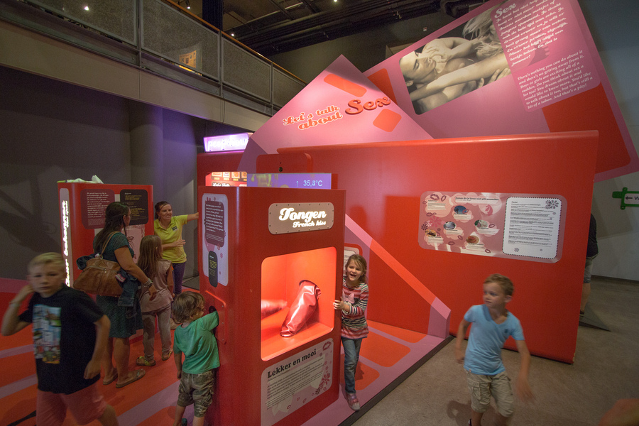 Amsterdam Travel Guide with kids