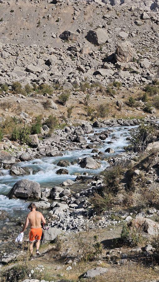 Tajikistan Day Trip from Samarkand: Lakes